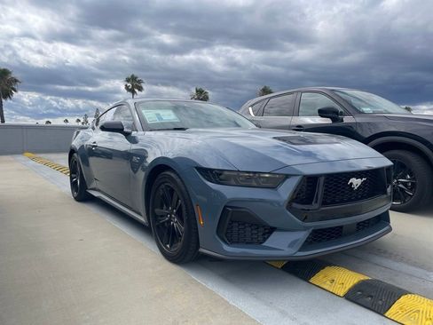 Used 2025 Ford Mustang GT RWD image 1