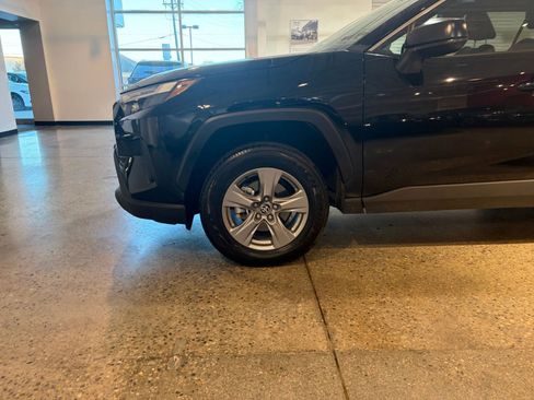 Used 2025 Toyota RAV4 LE image 29