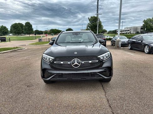 Used 2025 Mercedes-Benz GLC 350e 4MATIC image 12