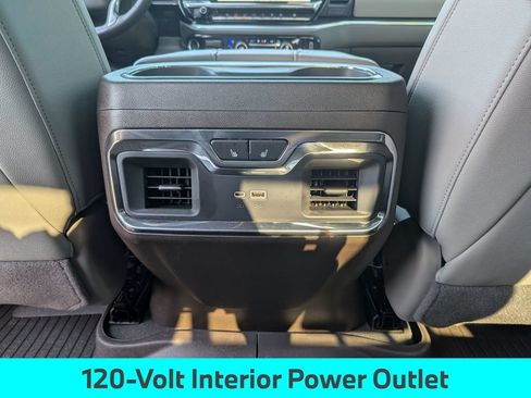 Used 2025 Chevrolet Silverado 1500 LTZ w/ LTZ Premium Package AWD/4WD image 35