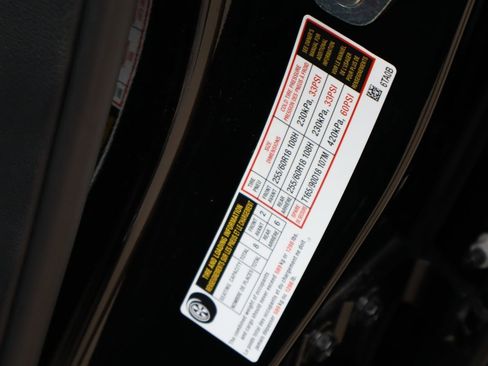 Used 2023 Nissan Pathfinder SL w/ Black Appearance Package FWD image 32