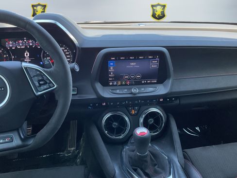 Used 2021 Chevrolet Camaro ZL1 RWD image 13