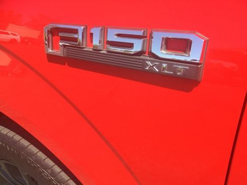Used 2015 Ford F150 XLT w/ Equipment Group 302A Luxury AWD/4WD image 3