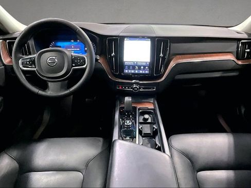 Certified 2023 Volvo XC60 B5 Plus w/ Climate Package AWD/4WD image 7