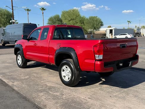 Used 2017 Toyota Tacoma SR w/ SR Convenience Package RWD image 5