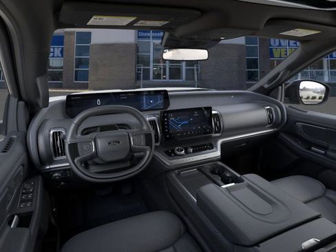 New 2025 Ford Expedition Platinum w/ Stealth Performance Package image 9
