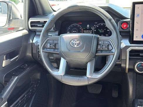 Used 2024 Toyota Tacoma TRD Off-Road AWD/4WD image 25
