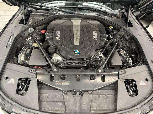 Used 2015 BMW 750i RWD image 39