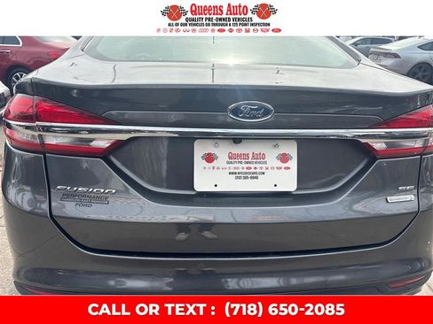 Used 2018 Ford Fusion SE image 31