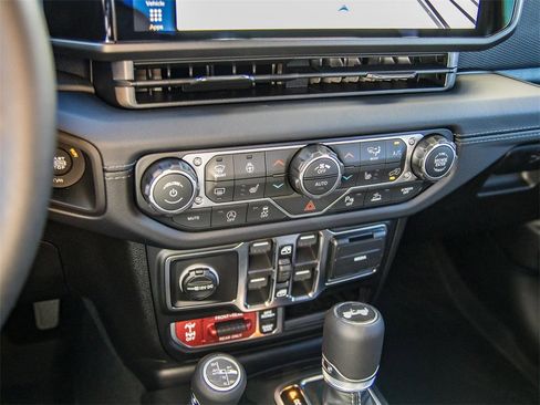 New 2026 Jeep Wrangler Unlimited Rubicon image 34