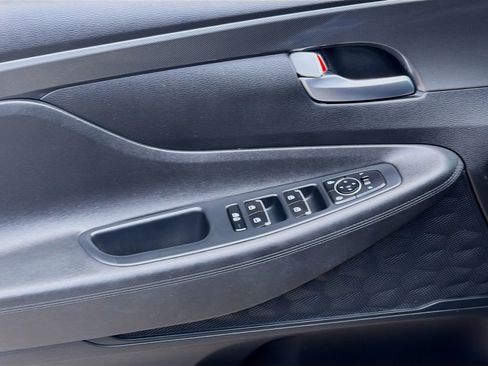 Used 2023 Hyundai Santa Fe SEL FWD image 15