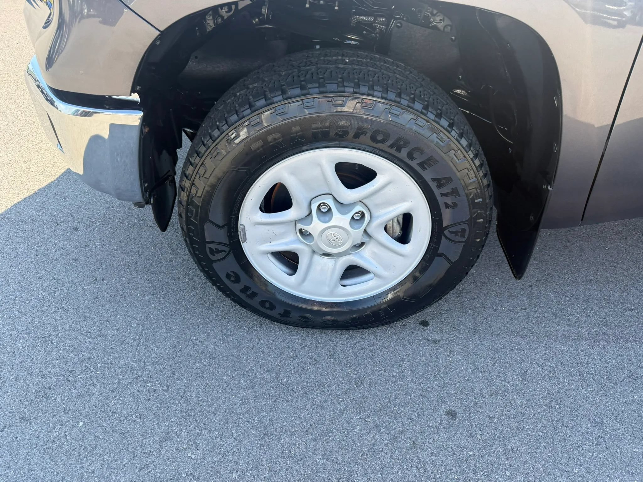 Used 2015 Toyota Tundra SR5 w/ SR5 Upgrade Package AWD/4WD image 22