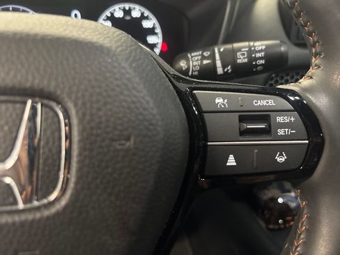 Used 2024 Honda HR-V Sport image 9