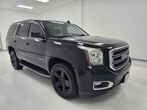 Used 2018 GMC Yukon SLT image 2