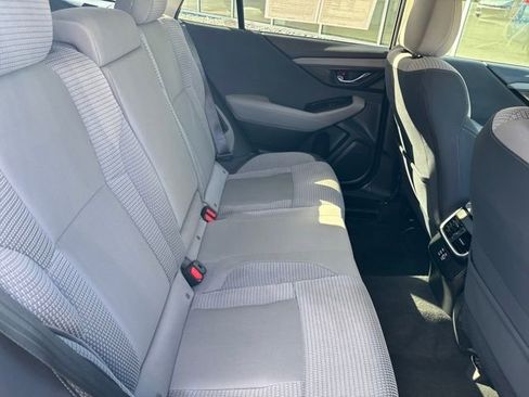 Used 2023 Subaru Outback Premium image 29