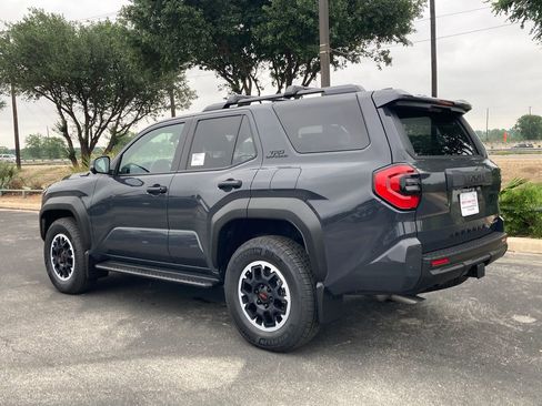 New 2026 Toyota 4Runner TRD Off-Road Premium AWD/4WD image 5