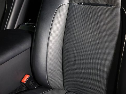Used 2019 Rolls-Royce Wraith RWD image 25