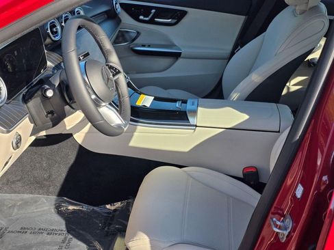 Used 2026 Mercedes-Benz C 300 4MATIC Sedan image 4
