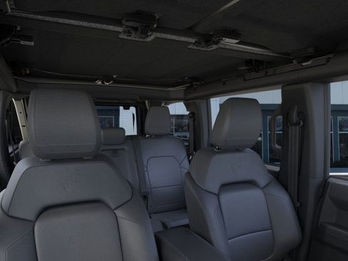 New 2025 Ford Bronco Outer Banks w/ Sasquatch Package AWD/4WD image 12