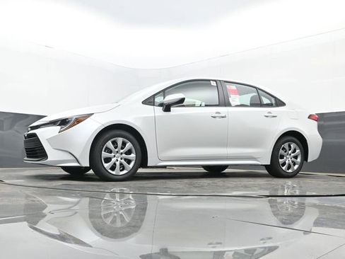 New 2026 Toyota Corolla LE FWD image 25