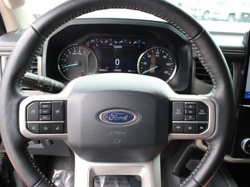 Used 2024 Ford Expedition Max XLT RWD image 13
