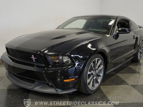 Used 2012 Ford Mustang GT Premium RWD image 19