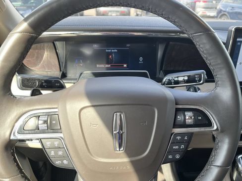 Used 2024 Lincoln Navigator Reserve AWD/4WD image 14