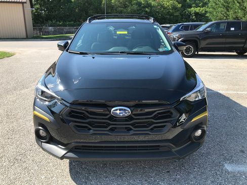 Used 2025 Subaru Crosstrek 2.5i Sport AWD/4WD image 3
