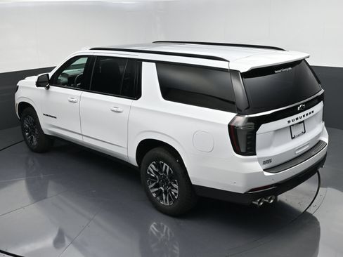 New 2026 Chevrolet Suburban Z71 w/ Z71 Off-Road Package AWD/4WD image 52