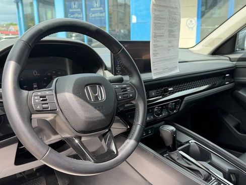 Certified 2023 Honda Accord EX-L image 17