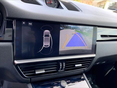 Used 2019 Porsche Cayenne AWD/4WD image 27