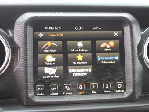 Used 2022 Jeep Wrangler Unlimited Sahara AWD/4WD image 24