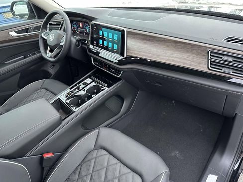 New 2026 Volkswagen Atlas SEL Premium R-Line image 12