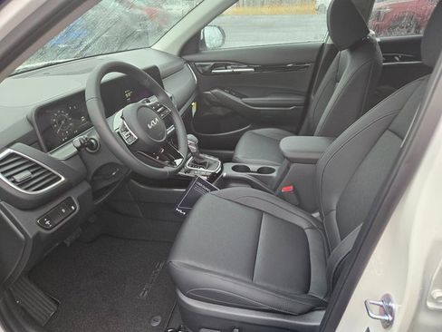 New 2026 Kia Seltos EX image 6