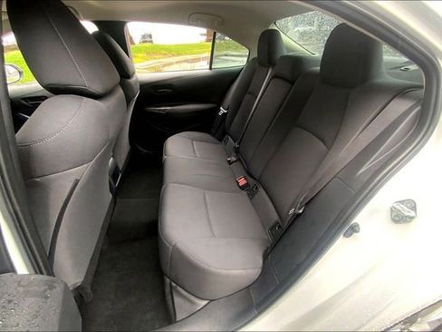 Used 2022 Toyota Corolla LE w/ LE Convenience Package image 25