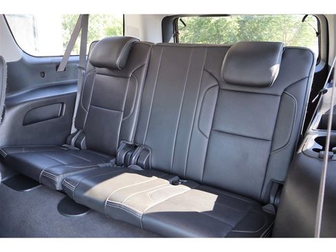 Used 2018 GMC Yukon XL Denali w/ Denali Ultimate Package AWD/4WD image 12