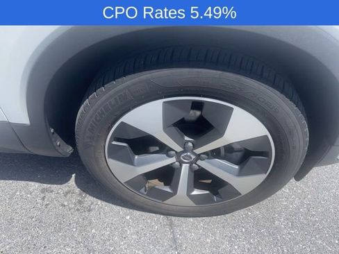 Certified 2023 Volvo XC40 B5 Plus w/ Driver Assist Package AWD/4WD image 3