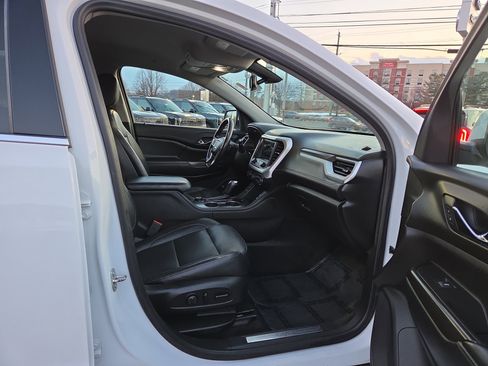 Used 2019 GMC Acadia SLT image 28