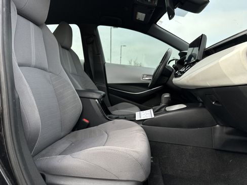 Used 2024 Toyota Corolla SE image 31