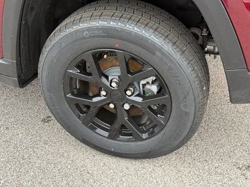 New 2026 Jeep Grand Cherokee Altitude AWD/4WD image 7