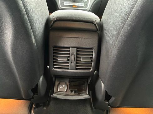 Used 2018 Mercedes-Benz CLA 250 4MATIC image 17