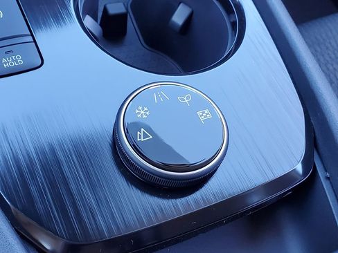 New 2026 Nissan Rogue SV AWD/4WD image 29