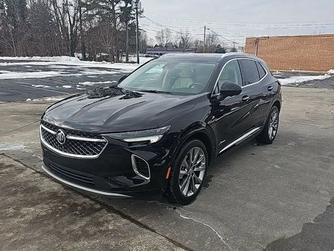 Used 2022 Buick Envision Avenir w/ Technology Package II image 4