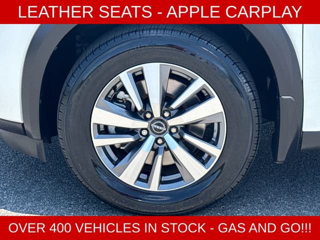 Used 2023 Nissan Pathfinder SL FWD image 11