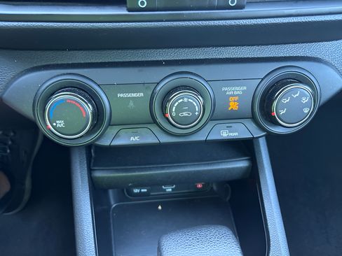 Used 2024 Kia Forte LXS FWD image 29