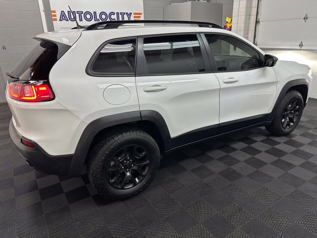 Used 2022 Jeep Cherokee Latitude AWD/4WD image 10
