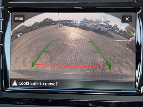 Used 2018 Volkswagen Passat 2.0T R-Line w/ R-Line Lighting Package image 9