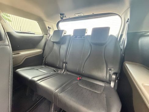 Used 2026 Kia Carnival FWD image 30