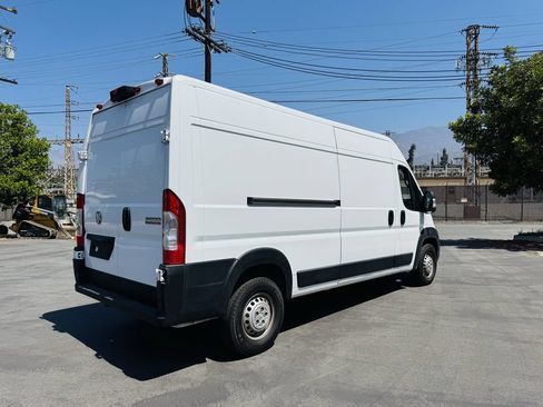 Used 2025 RAM ProMaster 2500 w/ Convenience Group FWD image 20