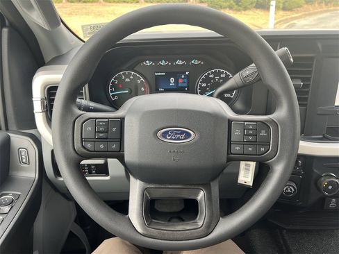 New 2026 Ford F250 XL w/ 360-Degree Camera Package image 10